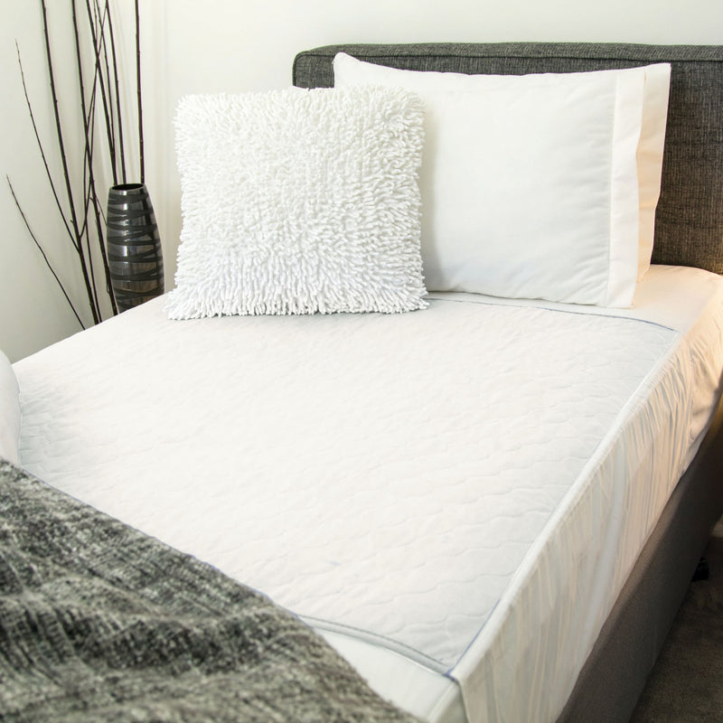 Conni Bed Pad with Tuck-ins